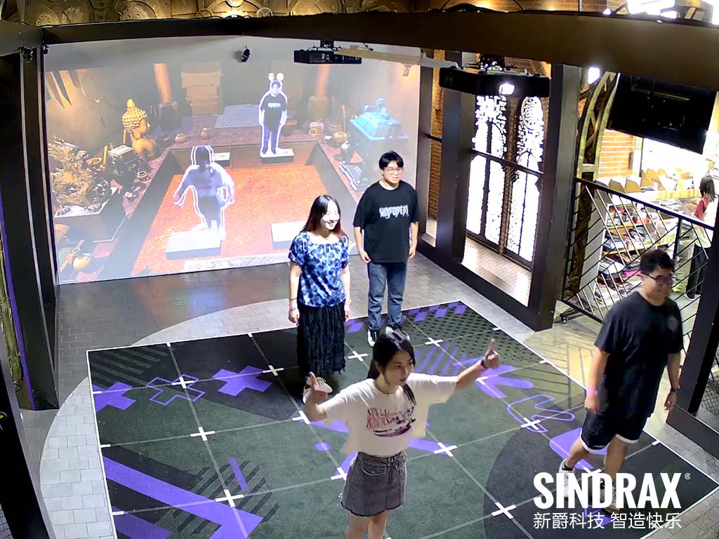 Immersive Multiplayer MR Interactive Gaming Space